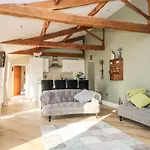 Snave Tatil Evi